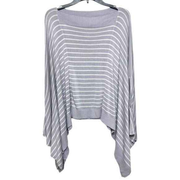 Lululemon Forward Flow Poncho in Iced Iris / Antique White - Picture 5 of 11